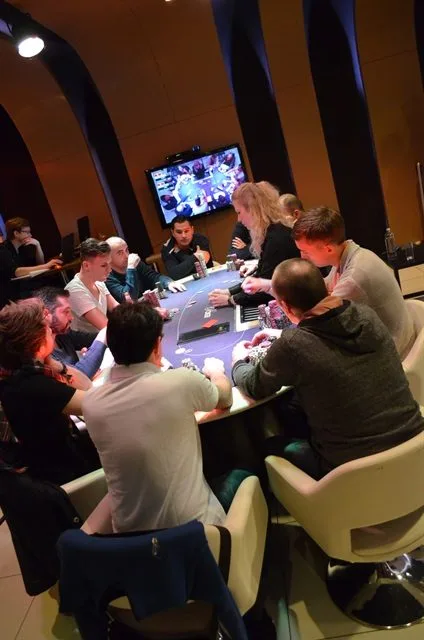 De finaletafel in Rotterdam | 2015/03 - Rotterdam Poker Series - 1.000 eu Main Event 